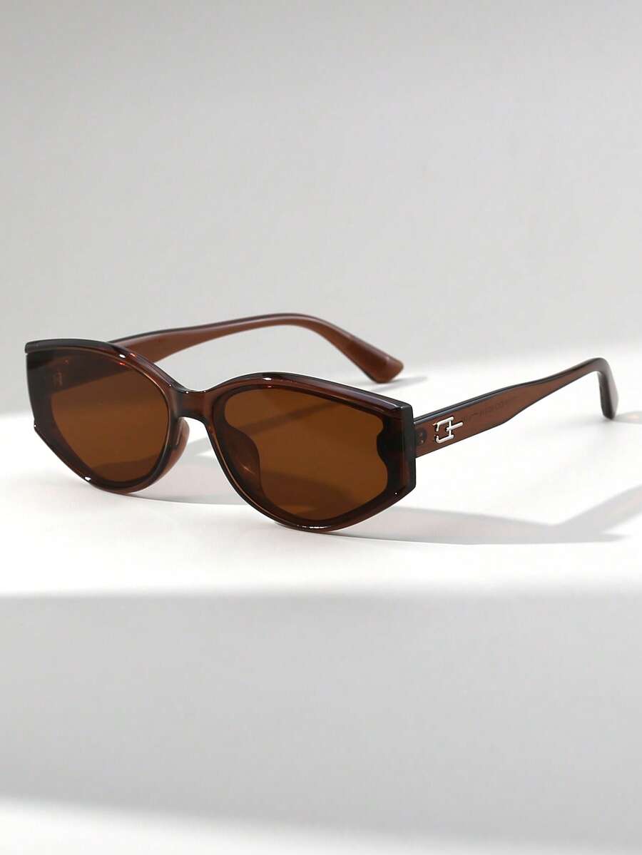 Vintage Fashion Shop - 1 Pair Women Vintage Cat-Eye Fashionable