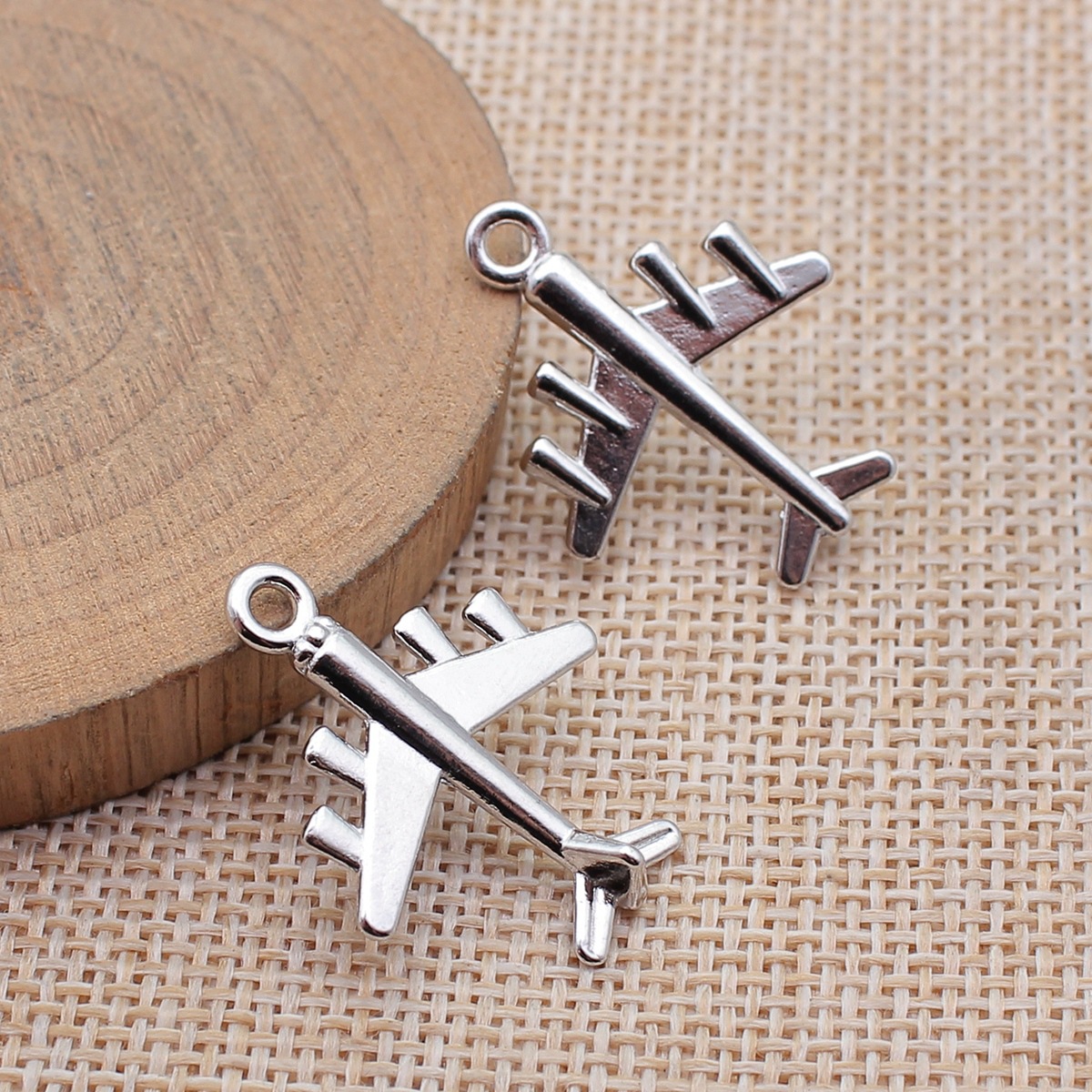 Aircraft Charm Airplane Pendan – Vintage Fashion Collection Bewertung und Preis