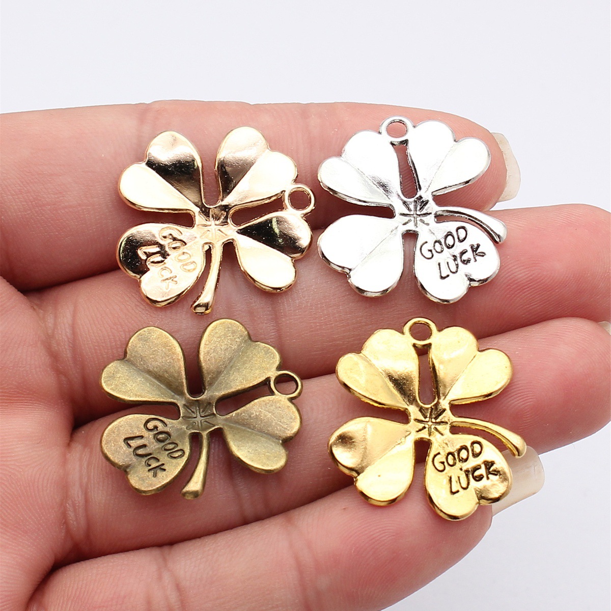 WYSIWYG 5pcs 28x26mm Kc Gold C – Vintage Fashion Stores Bewertung und Preis