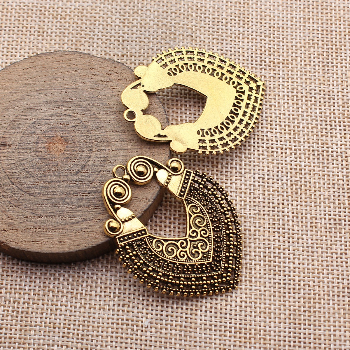 8pcs 48x37mm(1.89x1.46inch) 2  – Vintage Fashion Earrings Bewertung und Preis