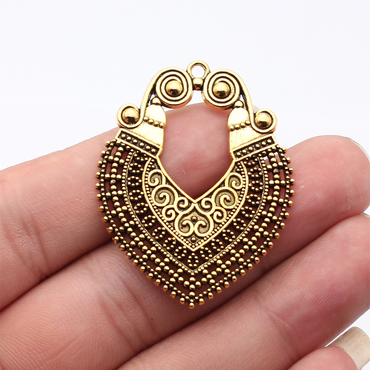 8pcs 48x37mm(1.89x1.46inch) 2  – Vintage Fashion Earrings Bewertung und Preis
